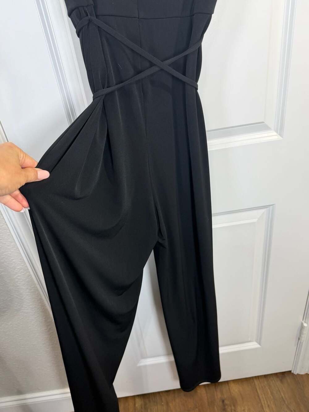 White House Black Market Matte Jersey V-Neck Jumpsuit, Size 4 - Picture 6 of 7